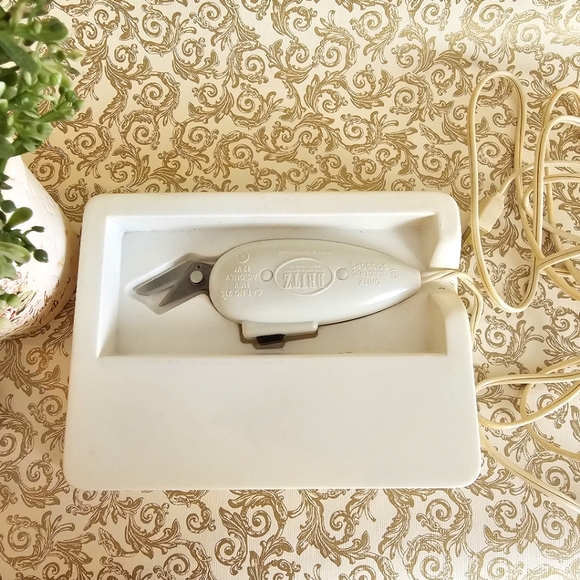 Vintage Scovill Dritz Electric Fabric Cutting Sewing Scissors Switzerland Made - Picture 2 of 14